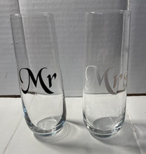 Load image into Gallery viewer, Wedding Champagne Glasses
